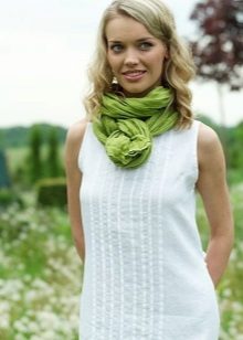 Linen dress in combination with a scarf