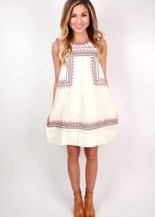 Linen white dress with embroidery