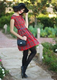 Plaid dress (tartan) with black tights, ballet shoes, hat