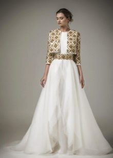 Baroque wedding dress with gold belt