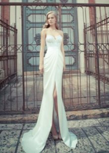 High-waisted wedding dress with slit