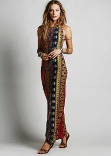 Dress with ethnic print in brown tones