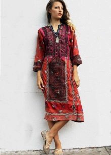 Dress with ethnic print