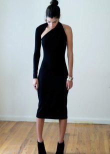 Asymmetrical dress in merison wool