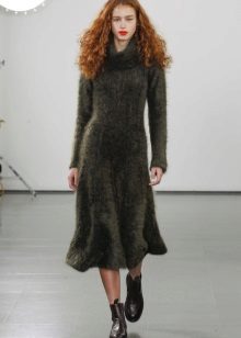 Woolen dress warm with sleeves