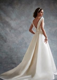 Wedding crepe de chine dress with open back