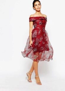 off-shoulder organza ruha