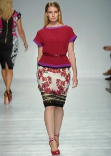  pencil skirt for obese women with a floral print