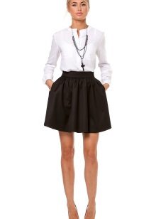 black skirt with pockets