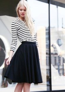 black mid-length skirt