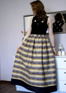 maxi skirt with stripes of different types