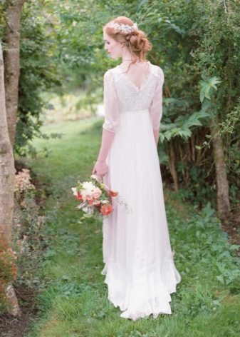 Wedding dress in the style of Provence with short sleeves