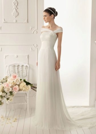 Wedding dress with wide straps