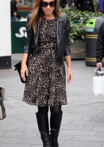 Black jacket and boots for leopard print dress