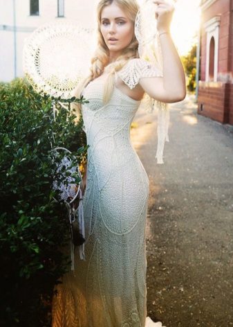 Knitted wedding dress by Anna Radaeva