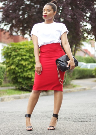 Red pencil skirt with white top - evening look