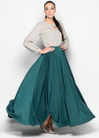 pleated skirt with elastic