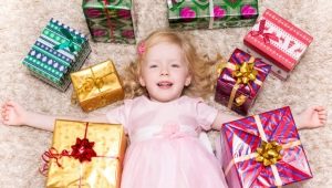 What to give a goddaughter?