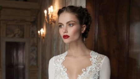 Wedding Dresses with closed shoulders