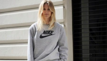 Nike Sweatshirts