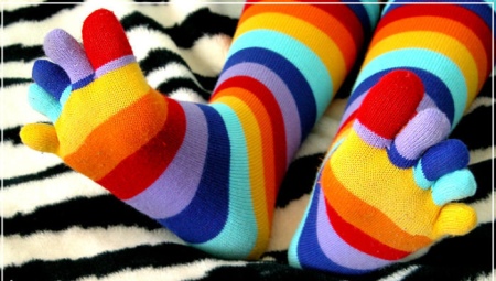 Socks with fingers