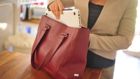 Laptop bag