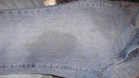 How to wash a greasy stain on jeans?