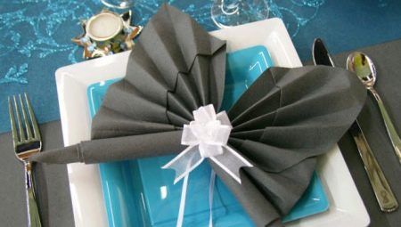 Origami from napkins: beautiful ideas and techniques of execution