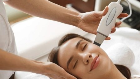 How and why do ultrasonic peels?