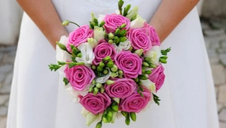 Handmade bridal bouquet: traditional and original options