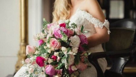 Cascading bridal bouquet: tips on choosing colors and design options