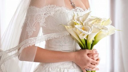 Beautiful bridal bouquets of callas