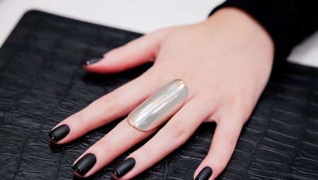 Matte nail polish - ideas and fashion trends