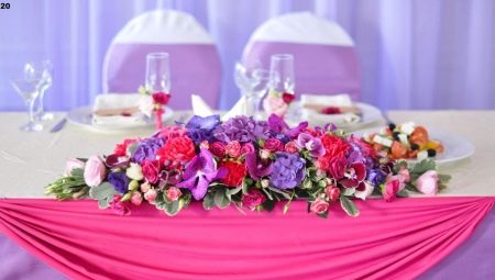 Flower arrangement on the wedding table: features, tips on design and placement