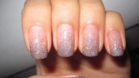 Manicure with sparkles on the tips of the nails