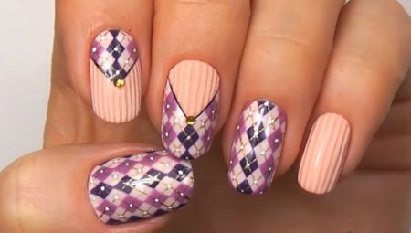 Original manicure with rhombuses