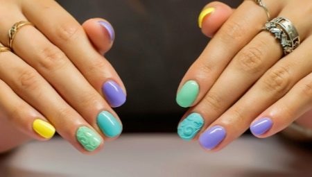 Interesting ideas bright manicure for short nails