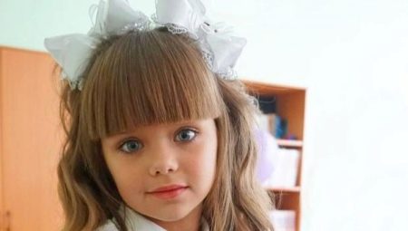 Hairstyles with bows for girls