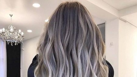 Types of ashy highlights and subtlety staining