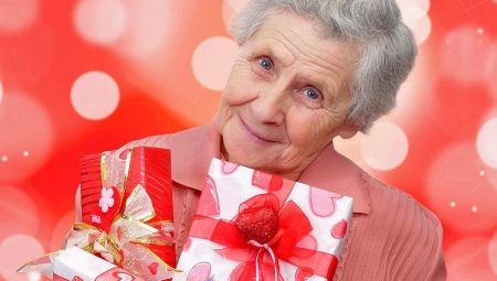 What to give a woman for 80 years?