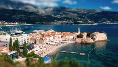 Beaches of Budva: description, rating of the best, tips on choosing