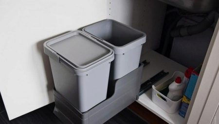 Trash bin with lid: the choice of the optimal model