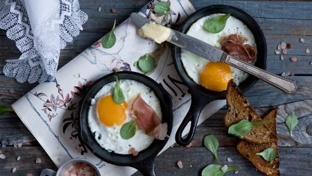 Frying pans for serving hot dishes