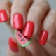 Coral gel varnish: color combinations and fashion trends