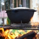 Which cauldron is better: cast iron or aluminum?