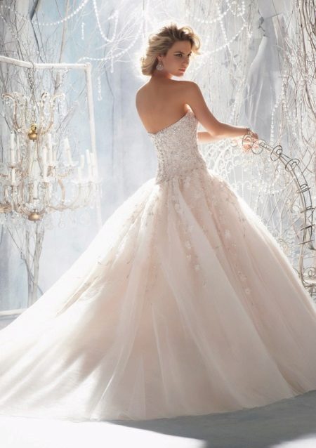 Long lace wedding dress magnificent