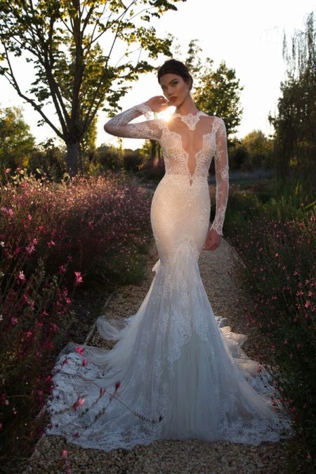 Sexy long wedding dress with lace