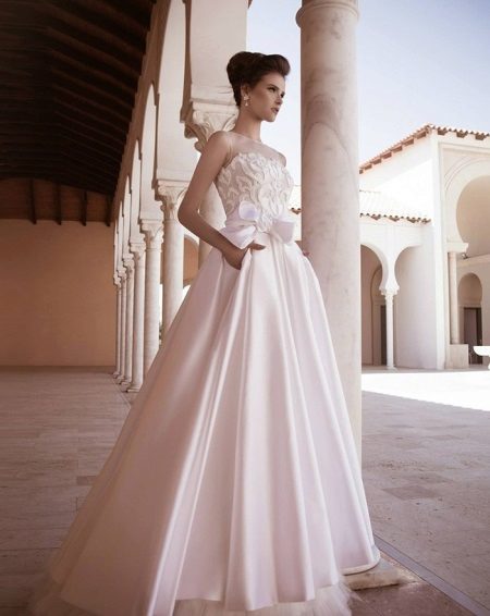 Wedding dress for the second wedding