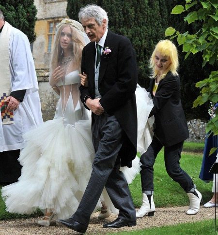 Wedding dress of Lady Mary Carteris