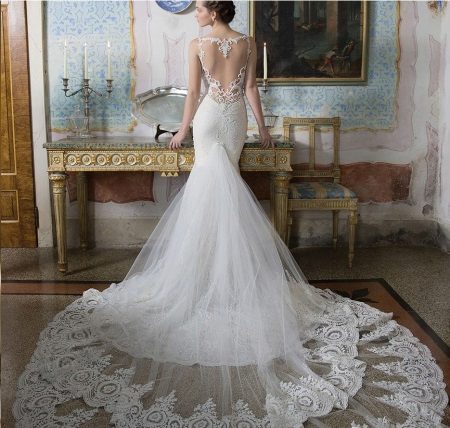 Wedding dress with train with open back